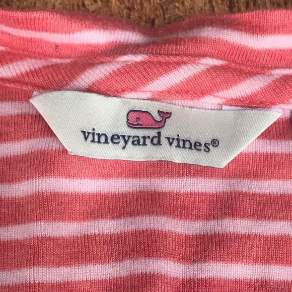 Woman’s Vineyard vines VNeck Striped TSHIRT - Picture 5 of 7